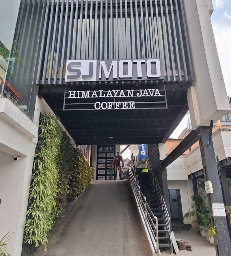 Coffee Meet Chrome Visit