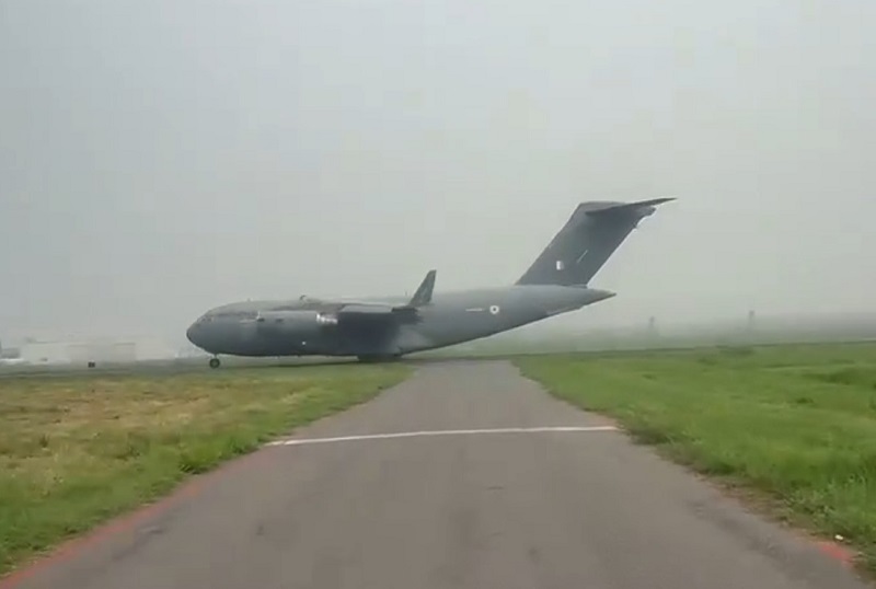 India Dispatches Second Flight Carrying 37.5 Tons of Relief Supplies to Nepal